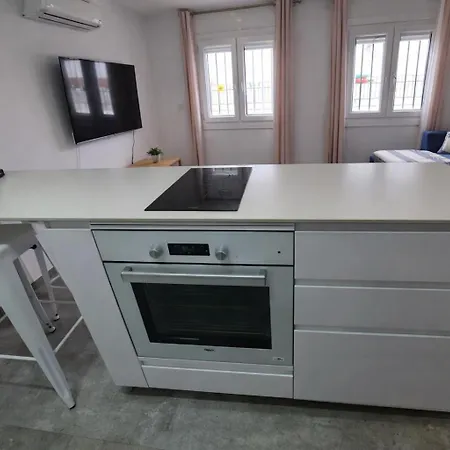 Apartman Tres Carabelas Con Wifi Y Netflix *