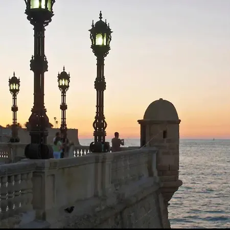 Tres Carabelas Con Wifi Y Netflix Apartment Cadiz