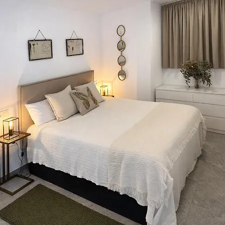 Apartment Tres Carabelas Con Wifi Y Netflix Cádiz