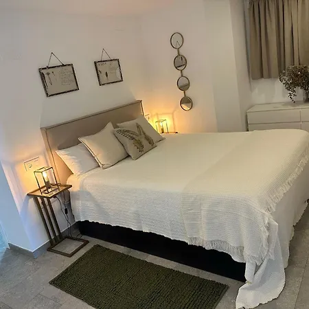 Tres Carabelas Con Wifi Y Netflix Apartamento *